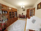 Apartament 2 camere in zona centrala Moldova Noua 