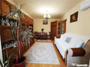 Apartament 2 camere in zona centrala Moldova Noua 