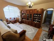 Apartament 2 camere in zona centrala Moldova Noua 