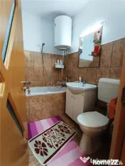 Apartament 2 camere in zona centrala Moldova Noua 