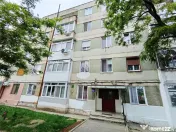 Apartament 2 camere in zona centrala Moldova Noua 