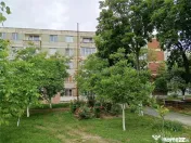 Apartament 2 camere in zona centrala Moldova Noua 