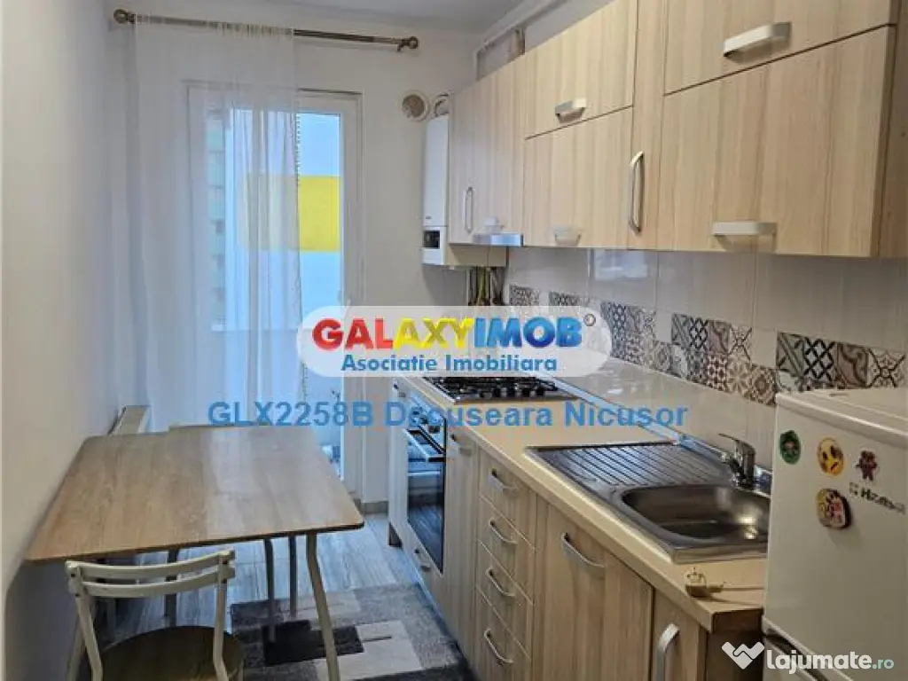 Garsoniera mobilata Militari Residence 57.500 euro cu loc de