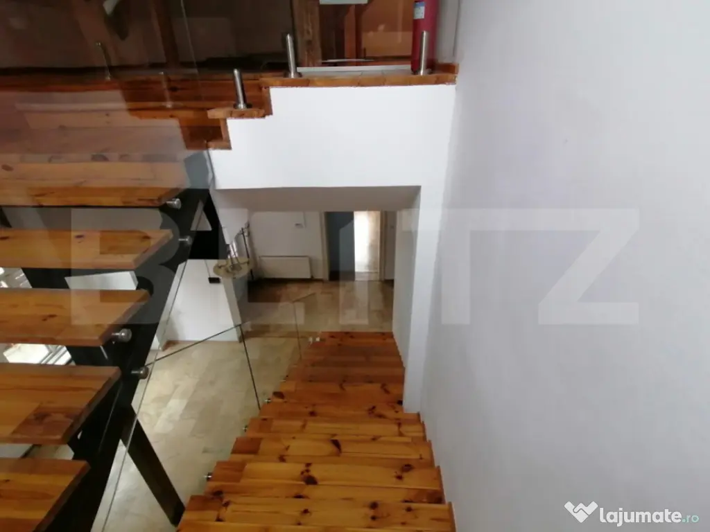 Spatiu de birou la casa de inchiriat, 504 mp, Gruia/ 7 straz