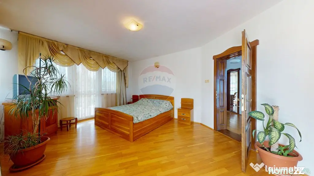 VILĂ CU IAZ ȘI 2.418 MP TEREN | GHIMBAV – LIVADA | CO... - Ghimbav (Brasov)