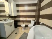 Apartament 3 camere 66 mp mobilat cu gradina și loc parcare 