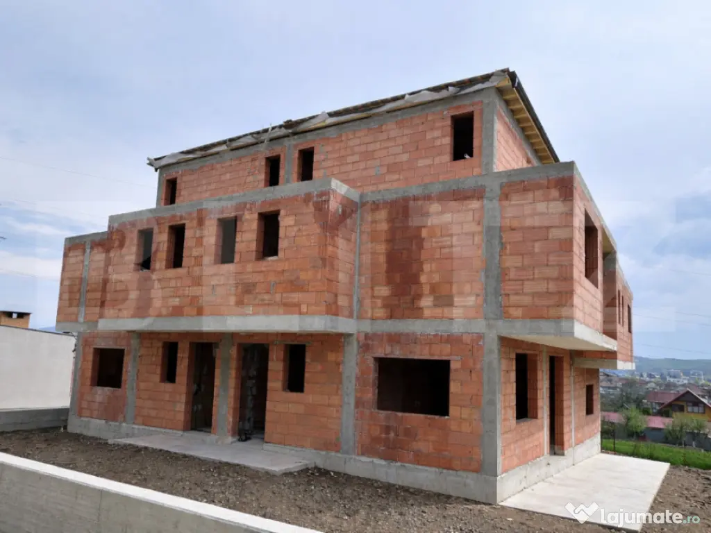 Case Premium Tip Duplex- Parter+ Etaj, 110 mp utili, 5 mp ba