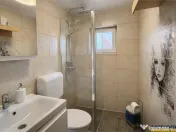 FILMTur 3D! Casa eleganta,curte amenajata, garaj, Brancovene 