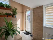 FILMTur 3D! Casa eleganta,curte amenajata, garaj, Brancovene 