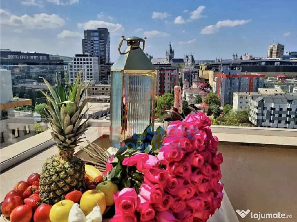Penthouse cu vedere la Palat, de 266 mp