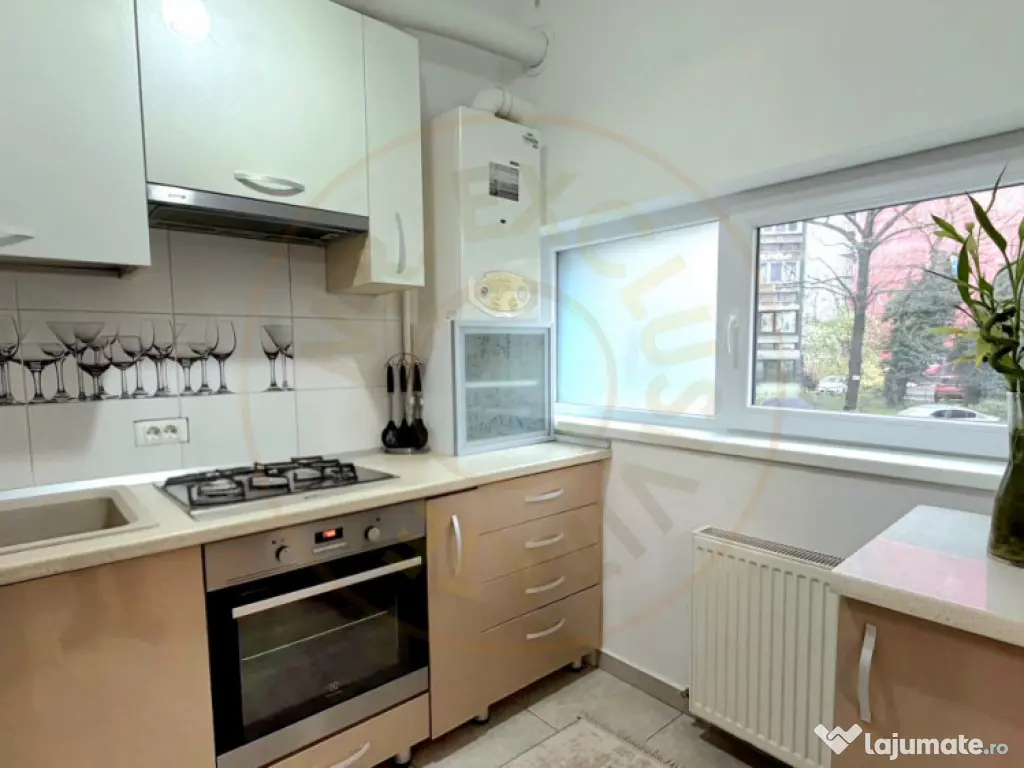 2 Camere - Bld. 1 Decembrie 1918