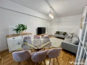 Apartament modern cu 3 camere, 85 mp, centrala si AC, zona C 