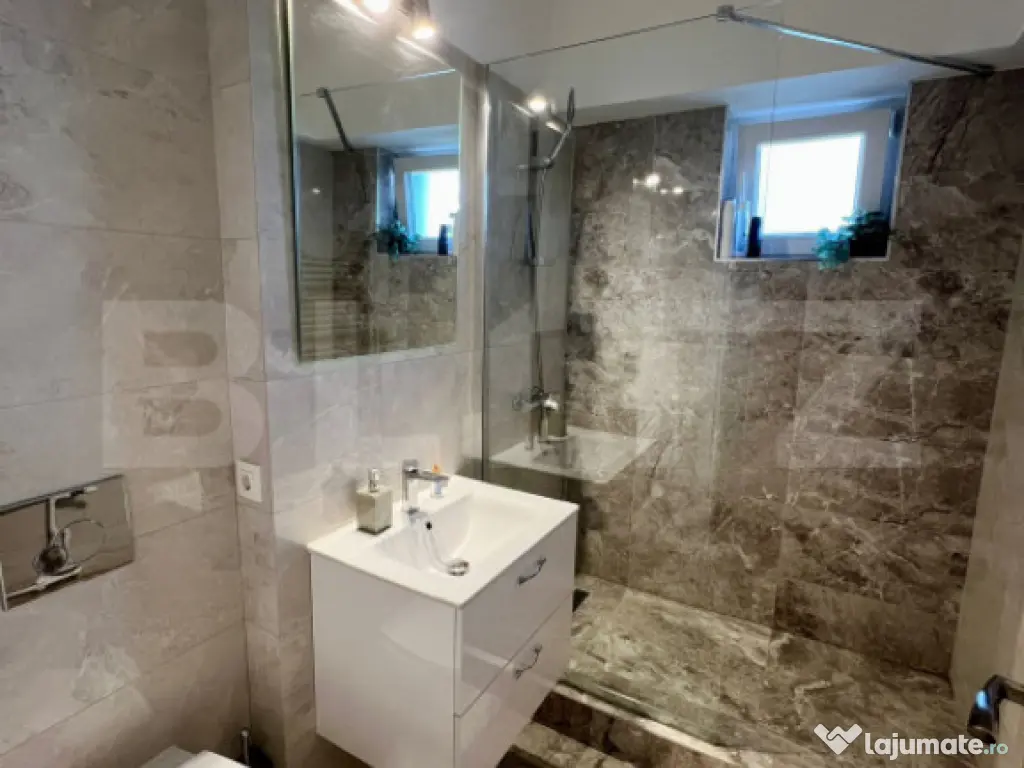 Apartament modern cu 3 camere, 85 mp, centrala si AC, zona C