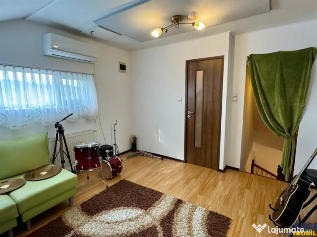 Vila spatioasa in Sancraiu, 2 intrari, foisor, parcare,5 min