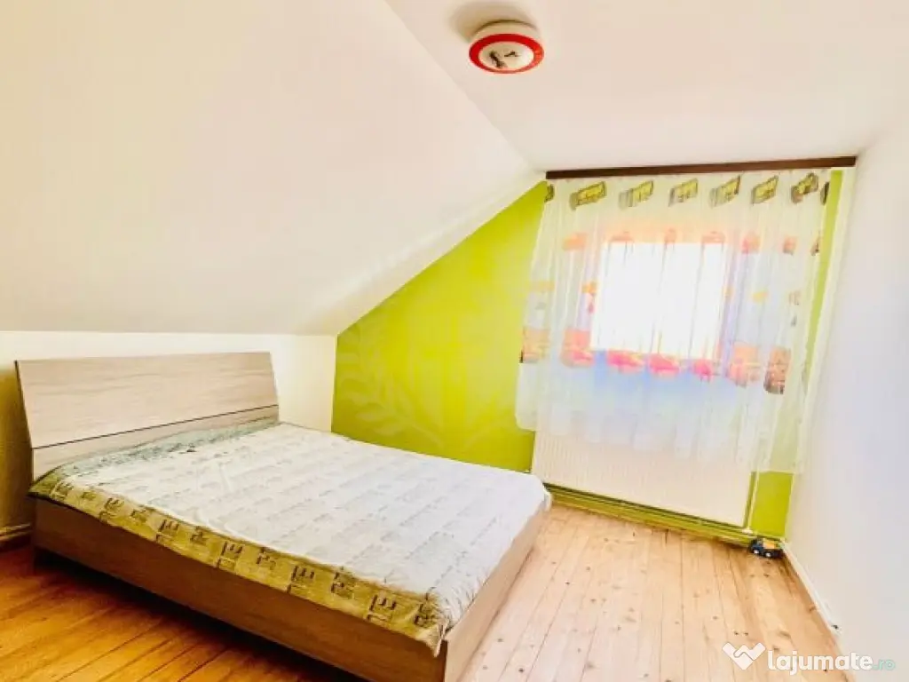 CASA DE VACANTA//ZONA BREAZA//OCINA DE JOS