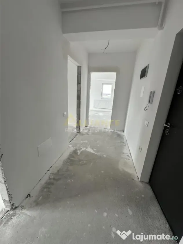 STB IN FATA ANSAMBLULUI - 2 CAMERE - 87.920€ TVA INCLUS