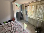 Casa 10 camere, 5 bai, 380 mp teren - zona Astra 