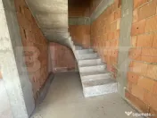 Apartament 3 camere dispus pe două niveluri cu gradina 