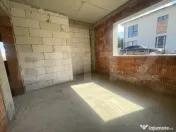 Apartament 3 camere dispus pe două niveluri cu gradina 