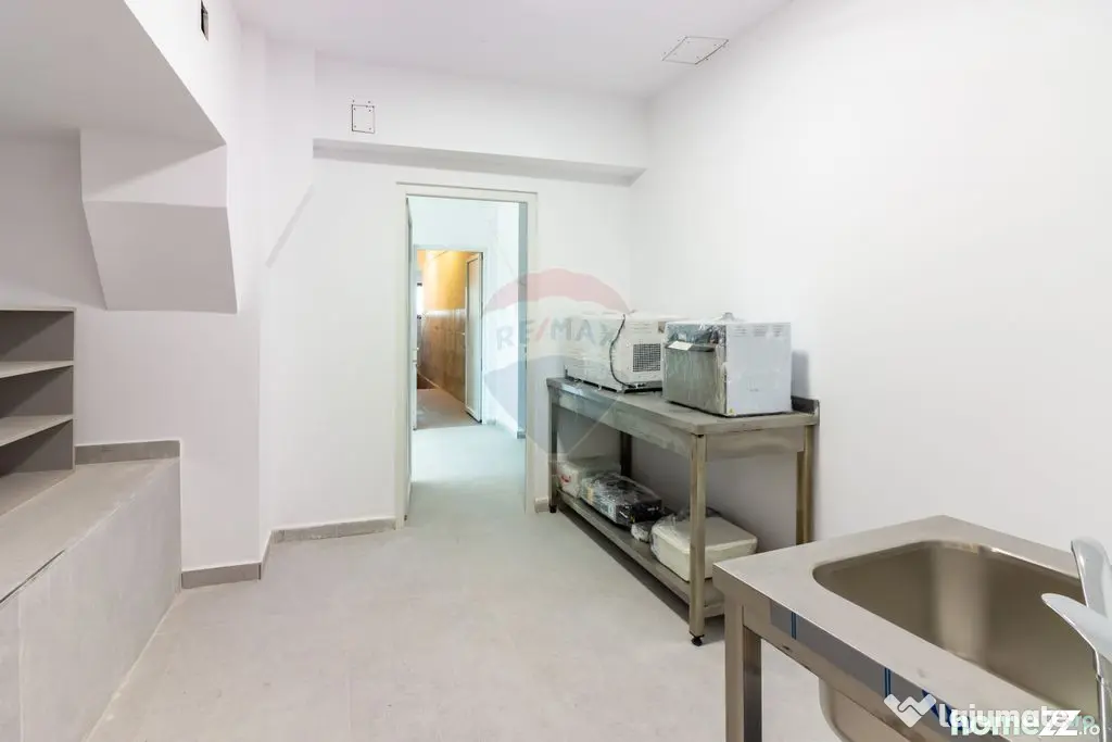 Închiriere activ complet: policlinică, cămin seniori &...