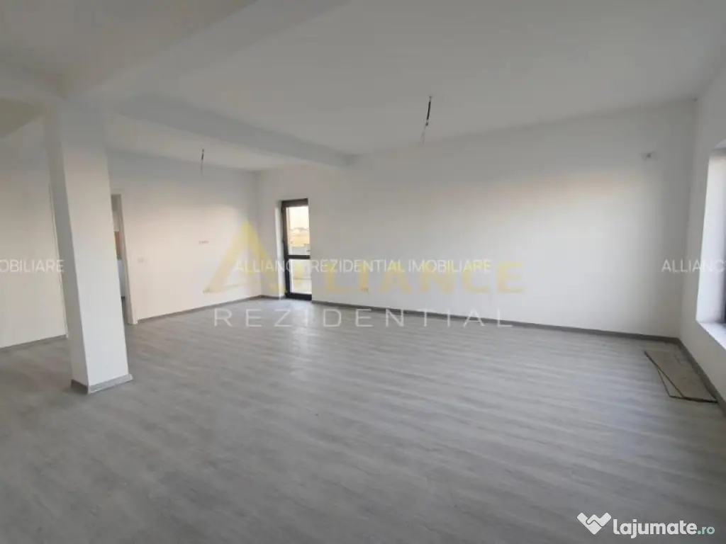 Casa tip quadruplex ~ 6 camere 3 bai ~ teren 250mp