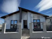 Casă pe un singur nivel, 4 camere, teren 612 mp, finisată 