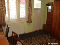 Dau in chirie o camera cu loc de gatit si baie la casa cu intrare separata Cluj