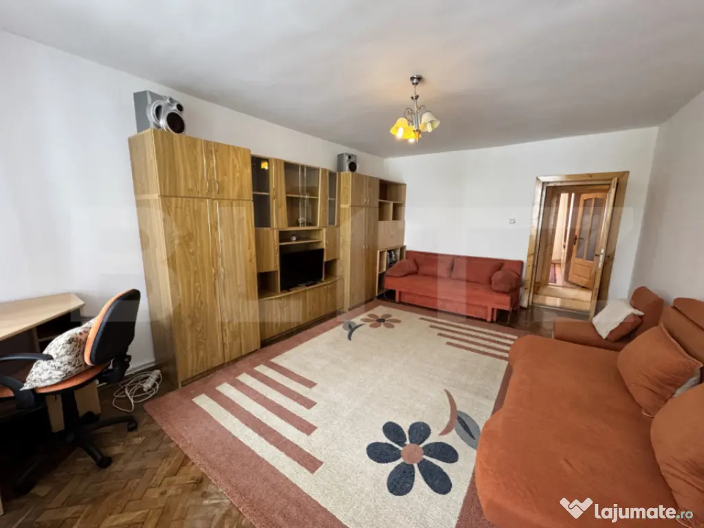 Apartament cu 3 camere de închiriat, parter, complet utilat