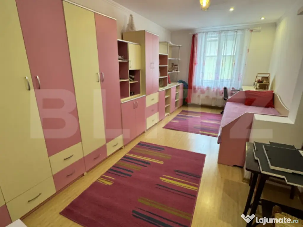 Apartament cu 3 camere de închiriat, parter, complet utilat