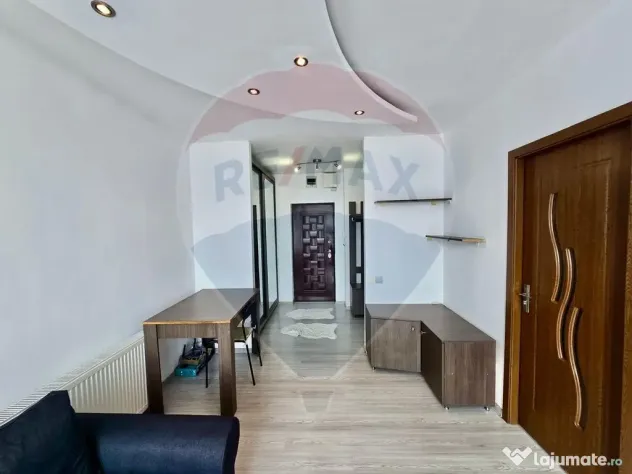Apartament cu 2 camere de închiriat, loc de parcare, Are...