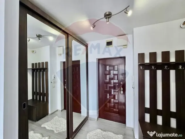 Apartament cu 2 camere de închiriat, loc de parcare, Are...