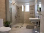 Nivel in vila, 4 camere, cu garaj, curte proprie, Central, 