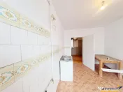 Nivel in vila, 4 camere, cu garaj, curte proprie, Central, 