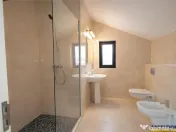 In apreciata prezentare, pe calitativ certificat, Harman, Br 