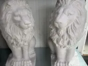 Vănd diverse decorațiuni de grădină la cele mai bune preturi.