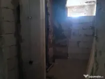 Vând apartament cu 4 camere