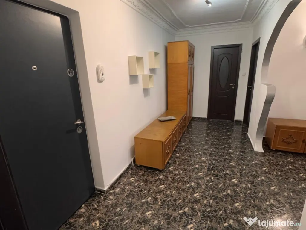 Închiriez Apartament 3 camere spațios Agigea sos. Mangaliei