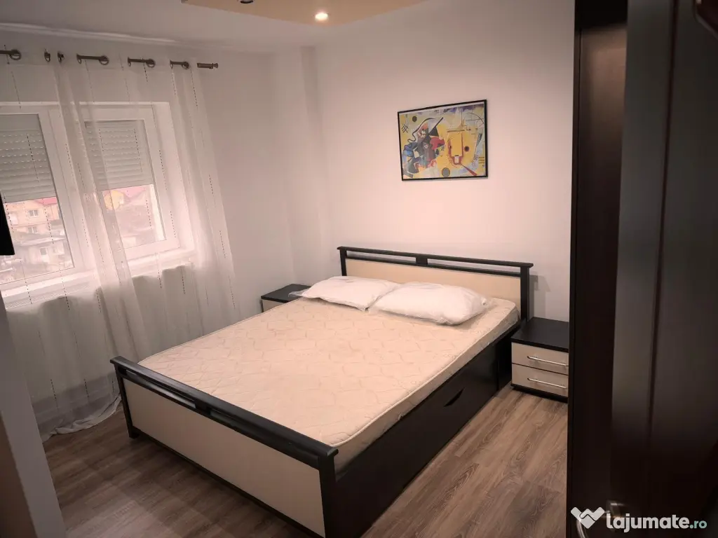 Închiriez Apartament 3 camere spațios Agigea sos. Mangaliei