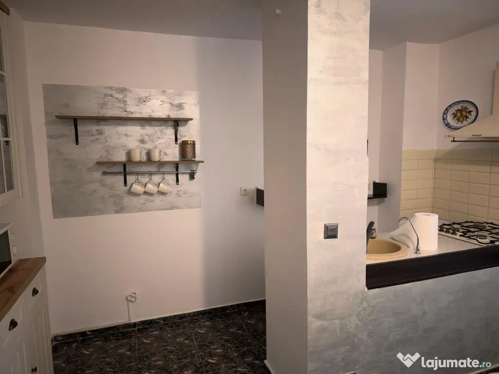 Închiriez Apartament 3 camere spațios Agigea sos. Mangaliei