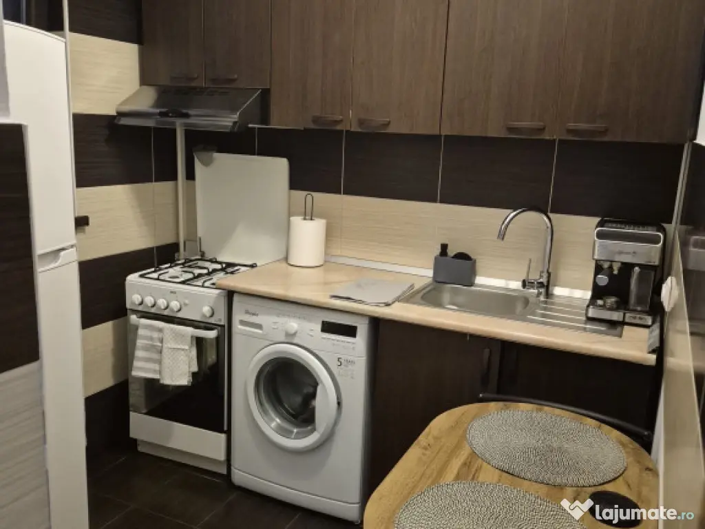 Inchiriez garsoniera Bucurestii Noi 28 mp