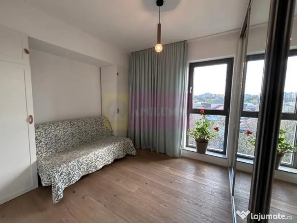 Vanzare ap. 3 cam. cu vedere panoramica pe malul lacului ...