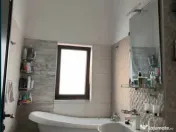 Apartament 2 camere, decomandat - zona Sanpetru 