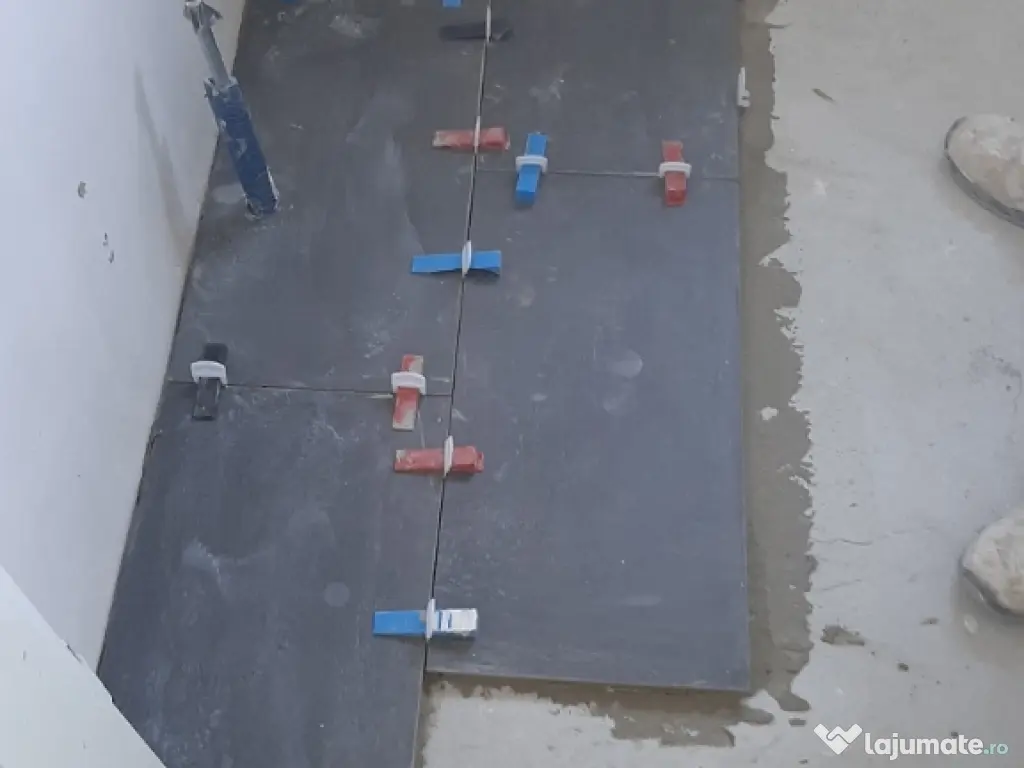 Firma construcții & instalatii Sanitare Brașov/Renovări Apartamente