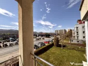 De | 3 camere decomandat, parcare si boxa 