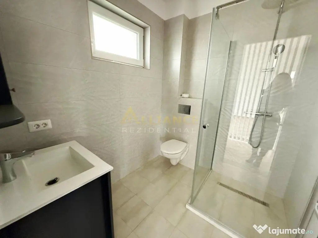 Vila cu 4 camere #238;n ansamblu rezidential exclusiv - Comu