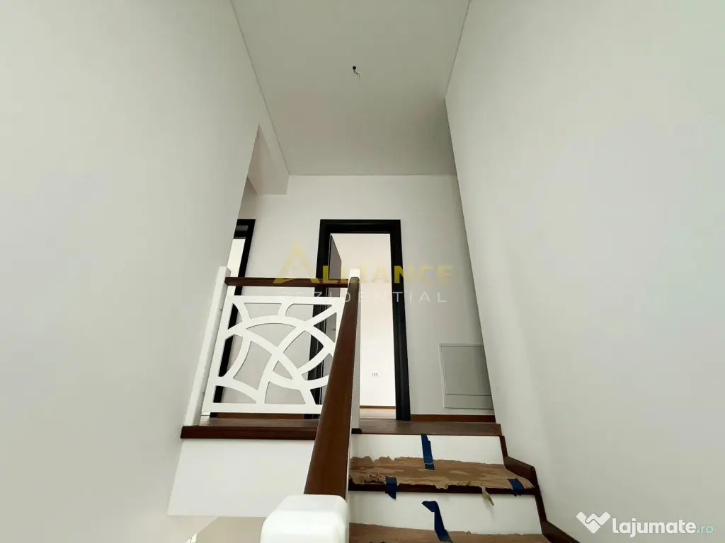 Vila cu 4 camere #238;n ansamblu rezidential exclusiv - Comu