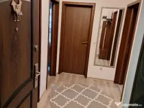 Proprietar-apartament spatios vânzare 2 camere parcare inclus Subcetate Sanpetru