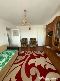 Apartament Cu 2 Camere Semidecomandate Zona Areni