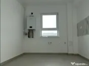 Apartament 3 camere, decomandat - zona Tractorul 