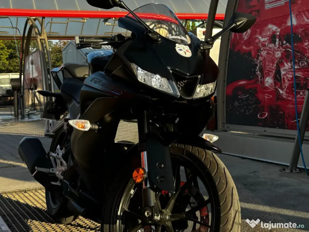 Motocicletă Yamaha YZF125